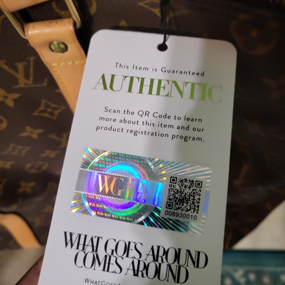 Louis Vuitton Tote Slightly Used - Picture 5 of 12